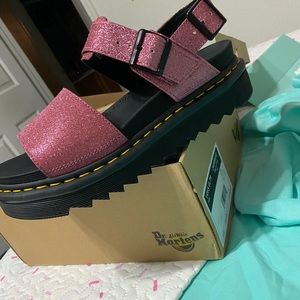 Dr.Martens pink glitter Voss sandals